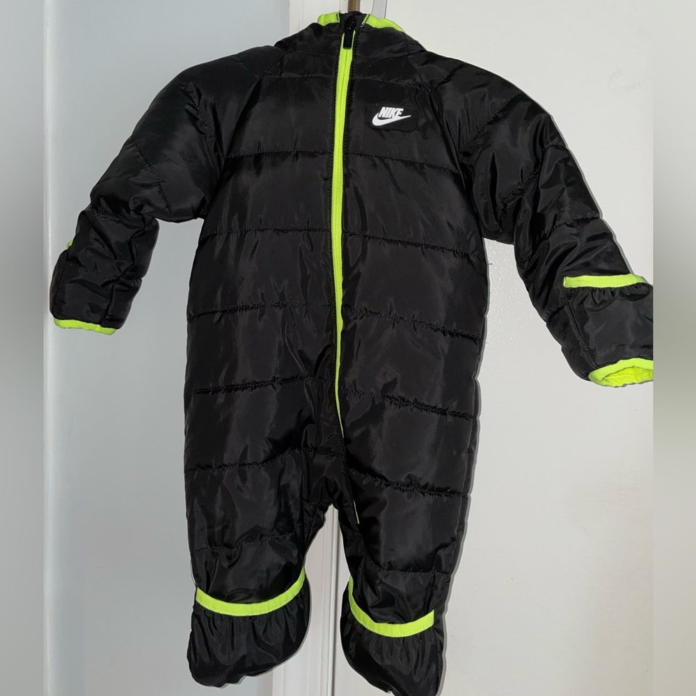 NWOT Nike Baby Snowsuit (3-6M) ACG Snowsuit - Nike Baby Jacket | Baby Snowsuit